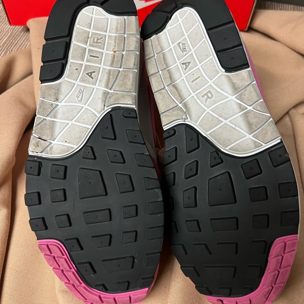 Nike Air Women's Pink and Gray Sneakers - Picture 4 of 5